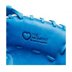 Wilson A2000 CM33 Love The Moment 33